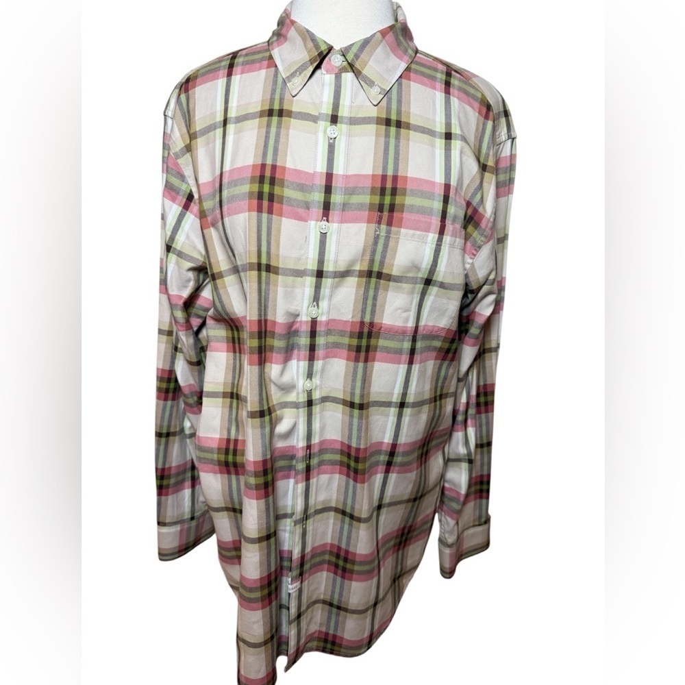 NWOT Maddy Fella Plaid Shirt- 100% cotton in a size Medium